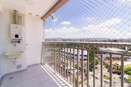 Apartamento à venda com 48m², 2 quartos e 1 vaga Apartamento à venda com 48m², 2 quartos e 1 vagaVaranda e Área de Serviço