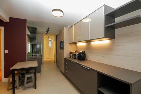 Apartamento à venda com 103m², 2 quartos e 1 vagaCozinha