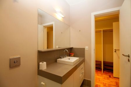 Apartamento à venda com 103m², 2 quartos e 1 vagaBanheiro da Suíte 1