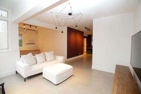 Apartamento à venda com 103m², 2 quartos e 1 vagaSala de Estar