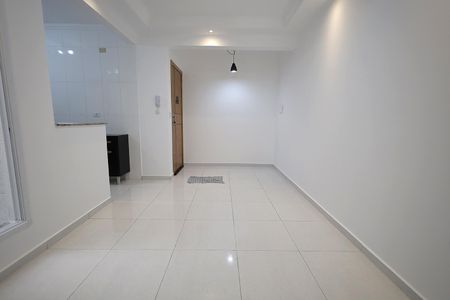 Sala de apartamento para alugar com 2 quartos, 56m² em Vila Bela Vista, Santo André