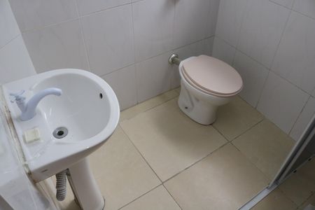 Apartamento para alugar com 80m², 2 quartos e sem vagaBanheiro