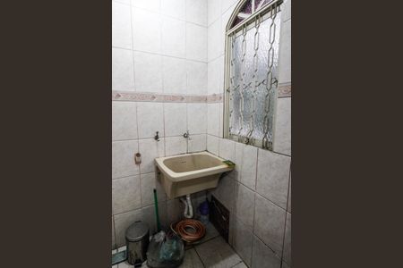 Casa para alugar com 160m², 2 quartos e 1 vagaÁrea de serviço