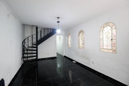 Sala de casa para alugar com 2 quartos, 70m² em Vila Bianca, São Paulo