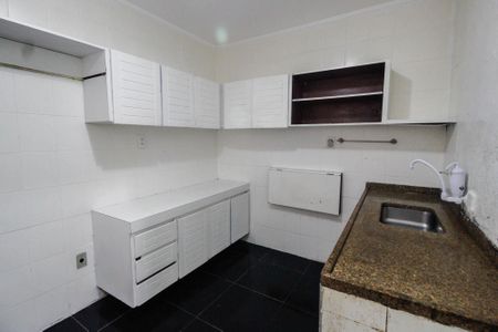 Casa para alugar com 160m², 2 quartos e 1 vagaCozinha