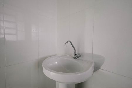 Banheiro de casa para alugar com 1 quarto, 80m² em Penha de França, São Paulo