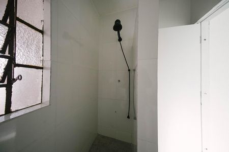 Banheiro de casa para alugar com 1 quarto, 80m² em Penha de França, São Paulo