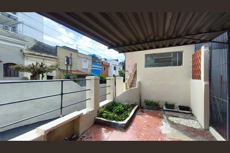 Casa para alugar com 100m², 2 quartos e 1 vaga Casa para alugar com 100m², 2 quartos e 1 vagaQuintal