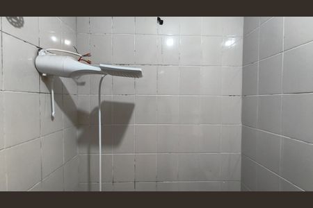 Casa para alugar com 100m², 2 quartos e 1 vaga Casa para alugar com 100m², 2 quartos e 1 vagaBanheiro