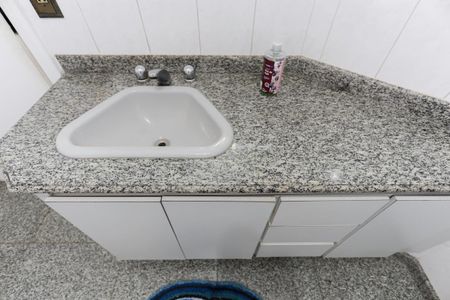 Casa à venda com 400m², 3 quartos e 4 vagas Casa à venda com 400m², 3 quartos e 4 vagasBanheiro da suíte 1