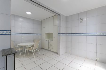 Casa à venda com 400m², 3 quartos e 4 vagas Casa à venda com 400m², 3 quartos e 4 vagasÁrea de serviço