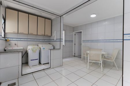 Casa à venda com 400m², 3 quartos e 4 vagas Casa à venda com 400m², 3 quartos e 4 vagasÁrea de serviço