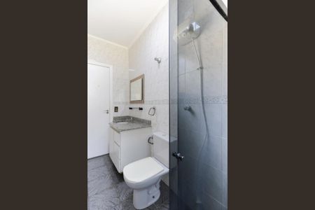 Casa à venda com 400m², 3 quartos e 4 vagas Casa à venda com 400m², 3 quartos e 4 vagasBanheiro da suíte 2