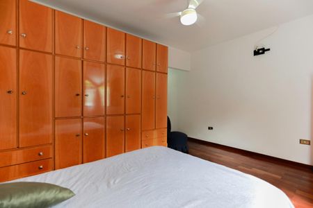 Casa à venda com 400m², 3 quartos e 4 vagas Casa à venda com 400m², 3 quartos e 4 vagasSuíte 2