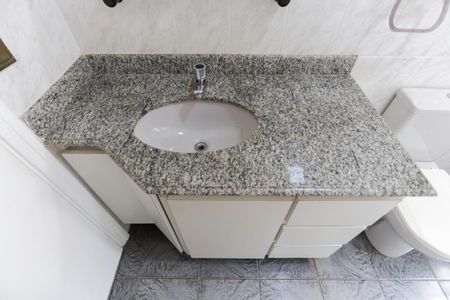 Casa à venda com 400m², 3 quartos e 4 vagas Casa à venda com 400m², 3 quartos e 4 vagasBanheiro da suíte 2