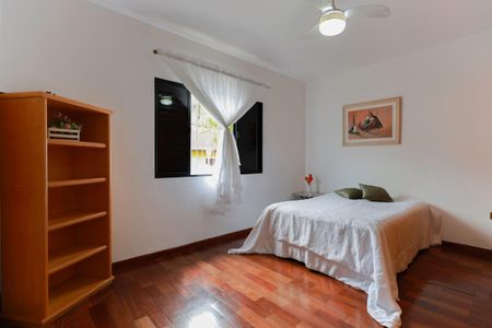 Casa à venda com 400m², 3 quartos e 4 vagas Casa à venda com 400m², 3 quartos e 4 vagasSuíte 2