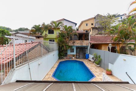 Casa à venda com 400m², 3 quartos e 4 vagas Casa à venda com 400m², 3 quartos e 4 vagasVista da suíte 2