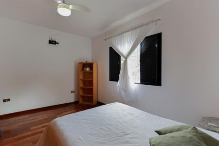 Casa à venda com 400m², 3 quartos e 4 vagas Casa à venda com 400m², 3 quartos e 4 vagasSuíte 2