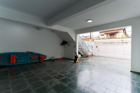 Casa à venda com 400m², 3 quartos e 4 vagas Casa à venda com 400m², 3 quartos e 4 vagasGaragem