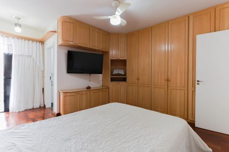 Casa à venda com 400m², 3 quartos e 4 vagas Casa à venda com 400m², 3 quartos e 4 vagasSuíte 1