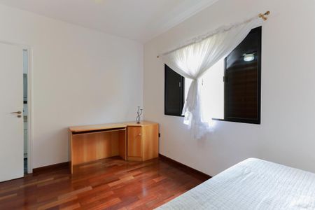 Casa à venda com 400m², 3 quartos e 4 vagas Casa à venda com 400m², 3 quartos e 4 vagasSuíte 3