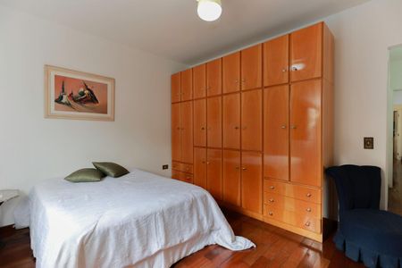 Casa à venda com 400m², 3 quartos e 4 vagas Casa à venda com 400m², 3 quartos e 4 vagasSuíte 2