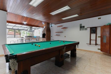 Casa à venda com 400m², 3 quartos e 4 vagas Casa à venda com 400m², 3 quartos e 4 vagasSalão e churrasqueira