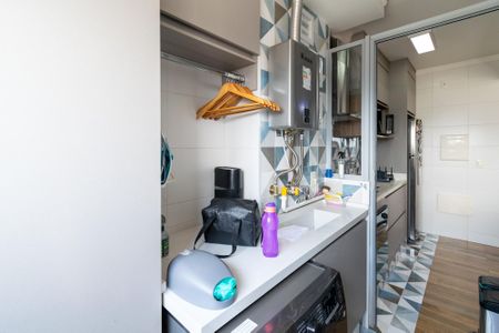 Apartamento à venda com 64m², 2 quartos e 1 vaga Apartamento à venda com 64m², 2 quartos e 1 vagaÁrea de Serviço