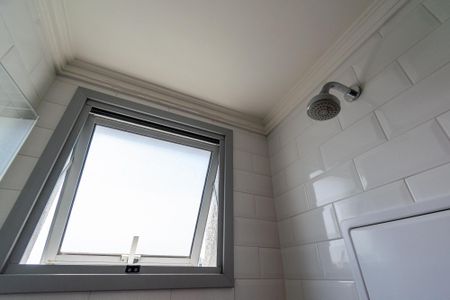 Apartamento à venda com 64m², 2 quartos e 1 vaga Apartamento à venda com 64m², 2 quartos e 1 vagaBanheiro da Suíte