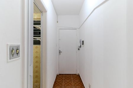 Corredor de Entrada de kitnet/studio à venda com 1 quarto, 28m² em Vila Buarque, São Paulo