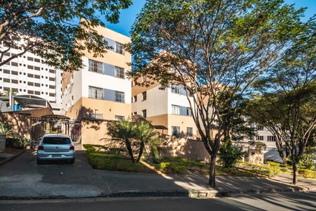 Apartamento à venda com 43m², 2 quartos e 1 vaga Apartamento à venda com 43m², 2 quartos e 1 vagaFachada