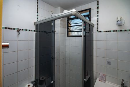 Apartamento à venda com 43m², 2 quartos e 1 vaga Apartamento à venda com 43m², 2 quartos e 1 vagaBanheiro