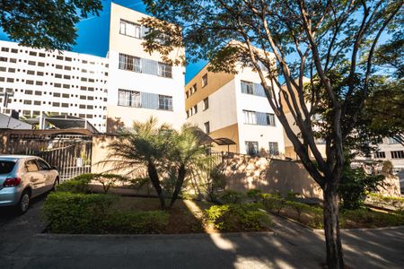 Apartamento à venda com 43m², 2 quartos e 1 vaga Apartamento à venda com 43m², 2 quartos e 1 vagaFachada