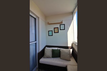 Apartamento à venda com 53m², 2 quartos e 1 vagaSacada Sala