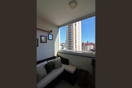 Apartamento à venda com 53m², 2 quartos e 1 vagaSacada Sala