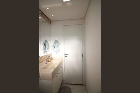 Apartamento à venda com 53m², 2 quartos e 1 vagaBanheiro Social