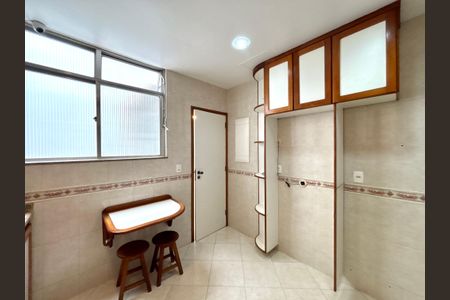 Apartamento para alugar com 210m², 4 quartos e 2 vagasCozinha