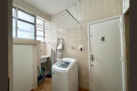 Apartamento para alugar com 210m², 4 quartos e 2 vagasÁrea de serviço