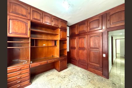 Apartamento para alugar com 210m², 4 quartos e 2 vagasQuarto 2