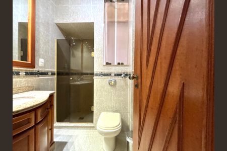 Apartamento para alugar com 210m², 4 quartos e 2 vagasBanheiro social