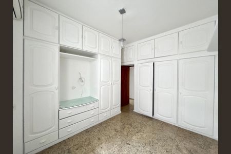 Apartamento para alugar com 210m², 4 quartos e 2 vagasSuíte 1