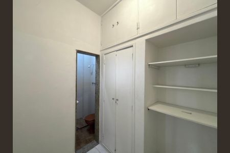 Apartamento para alugar com 210m², 4 quartos e 2 vagasQuarto de Serviço