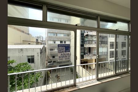 Apartamento para alugar com 210m², 4 quartos e 2 vagasPlaca