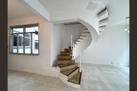 Apartamento para alugar com 210m², 4 quartos e 2 vagasSala