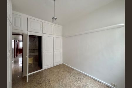 Apartamento para alugar com 210m², 4 quartos e 2 vagasSuíte 1