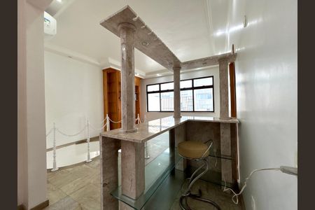 Apartamento para alugar com 210m², 4 quartos e 2 vagasEscritório