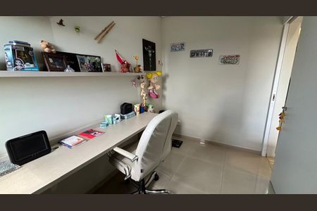 Apartamento à venda com 72m², 3 quartos e 2 vagasQuarto 3