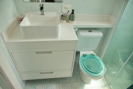 Apartamento à venda com 72m², 3 quartos e 2 vagasBanheiro da Suíte