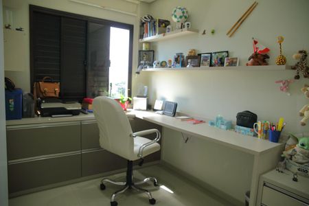 Apartamento à venda com 72m², 3 quartos e 2 vagasQuarto 3