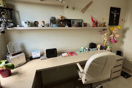 Apartamento à venda com 72m², 3 quartos e 2 vagasQuarto 3